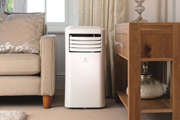 Electrolux Portable Air Conditioning EXP09CN1W7 2.4Kw/9000Btu With Remote Control A 240V~50Hz